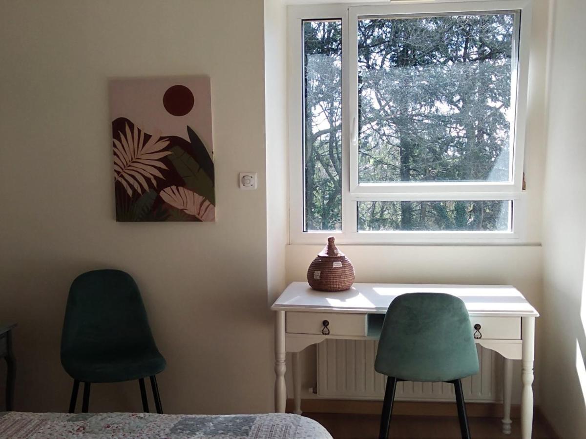Les Trois Geais Bed & Breakfast Les Épesses Dış mekan fotoğraf