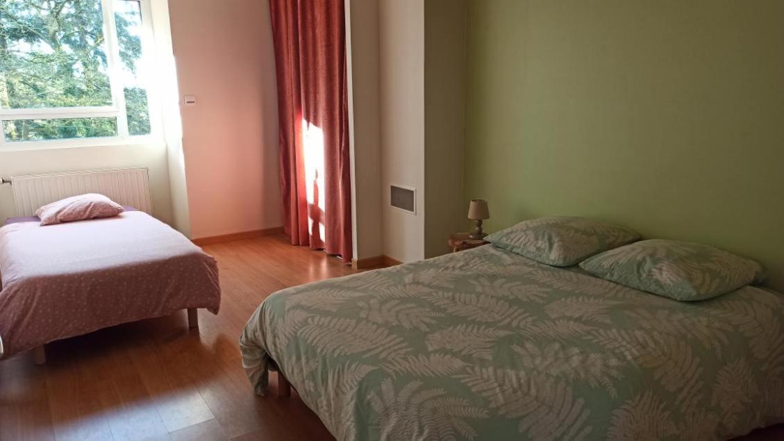 Les Trois Geais Bed & Breakfast Les Épesses Dış mekan fotoğraf